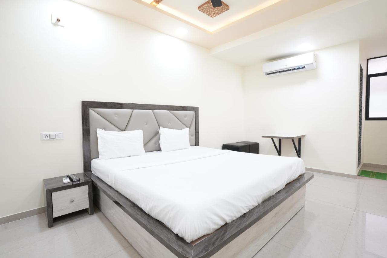 Hotel Ggc Inn Ahmedabad Exterior foto